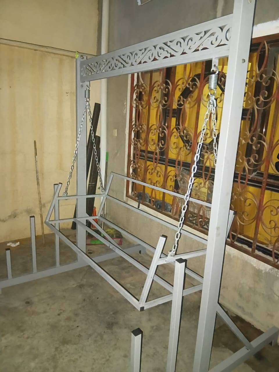 حسين حداد لكافة انواع حداده جملونات ديكورات منازل باب خارجي داخلي مرجوحه للاستفسار خاص او واتساب ***********
