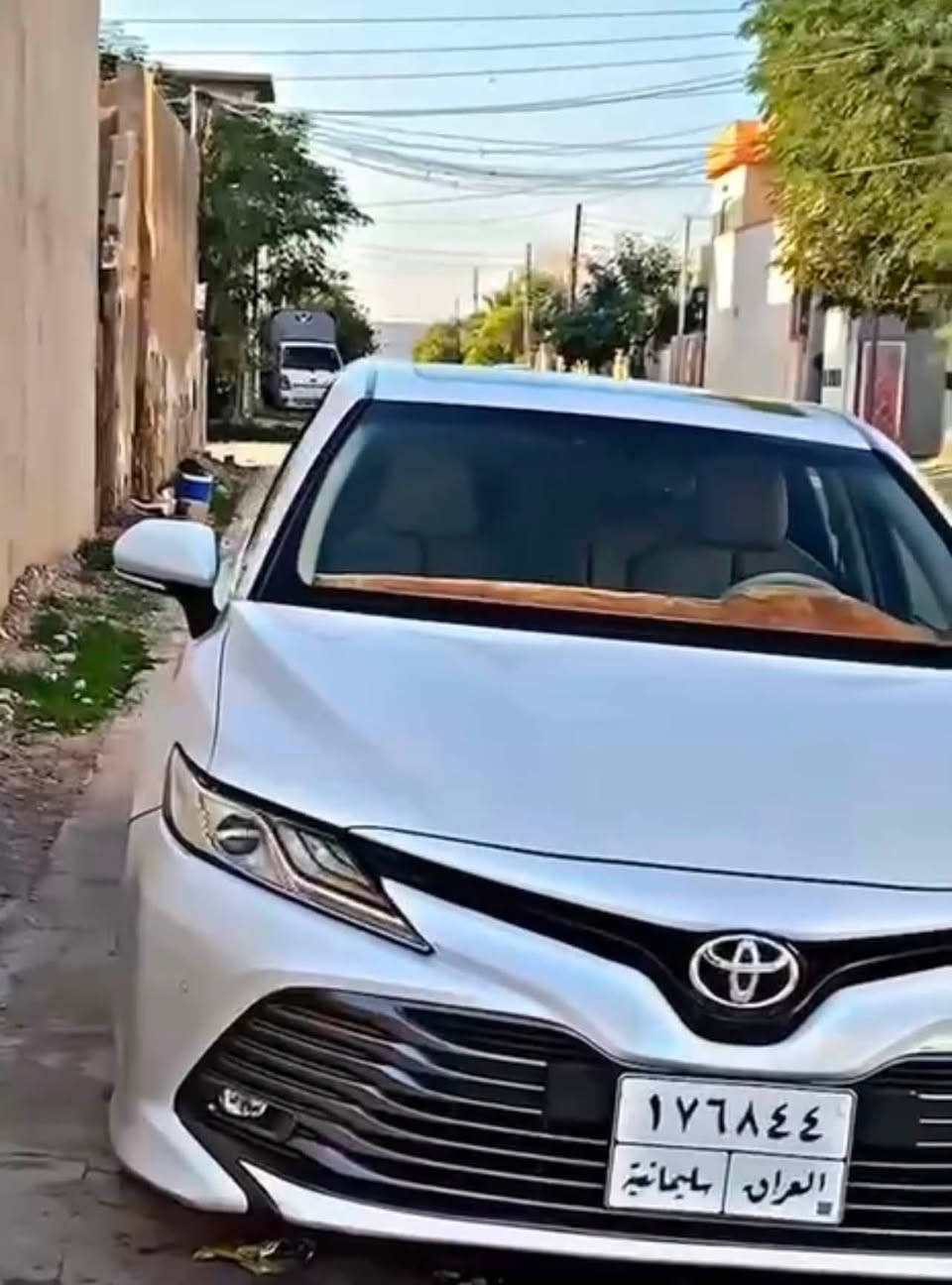 هات هات 😱😱
کامری ٢٠١٨ روسی
مەکینە مەرغوبی شەش بستۆن 
بۆ زانیاریت رەقەمی تازە کراوەتەوە
بۆ هیج مەگەرری قەپ قۆباو سبوغ لیدراو هیج مەگەری
سلاید فول فول مواسەفاتە
بەس پانۆراما نیە دەبلەکانی لەکاتی بررزی یان قولی دە سانتیم بەرزو نزم ئەکات
سەیارەکە مالی فرۆشتە 
سەیارەکە ٢٣٠ کم رۆشتوە بەلام عەزیەتی نەدراوە بەهیج جۆری بەنزی موحەسەنی تیکراوە مەکینەو گێرو تەقەو رەقەی بەشەرت لەرزین و ئیکۆ سپۆرتوو نۆرمال سی مۆدی لیخورین ئۆتۆ هۆلد حاسەی پیشو دوا بەشەرت نرخی کۆتای ١٧٠ گەلاو تۆزیک مەعامەلە گەر موشتەریت پەیوەندی بکە لەخزمەتام ***********
