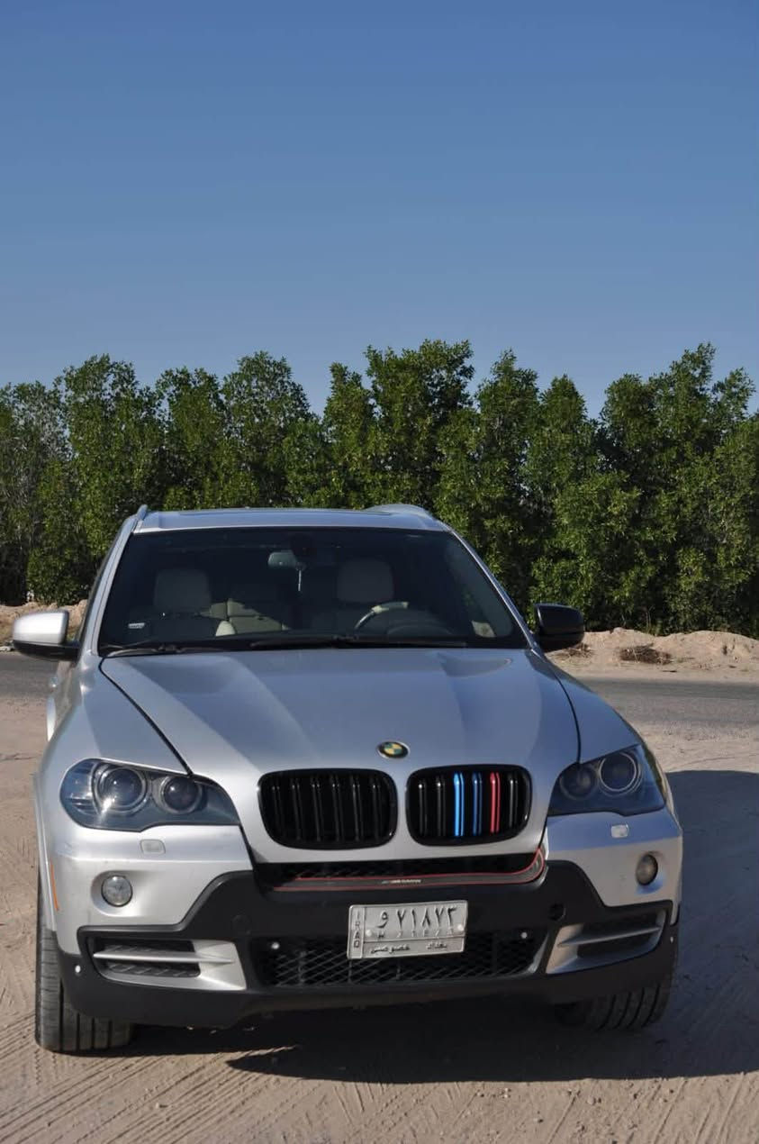 سلام عليكم 
للبيع او المرواس حسب القناعه 
موديل 2012 bmw x5  سبعه راكب
محرك n55 سته سلندر توربو كير ٨ نمره 
فول مواصفات 
حساسات امامي خلفي كامرات 360
كشنات الامامي تدفئه 
فتحه سقف بنوراما 
لايتات زنون داينمك 
بصمه 
جنطه كهرباء 
دبلات الخلفيه جوب 
حادث دعاميه اماميه فقط 
سعر 135 و بيه مجال مكان بغداد 
*********** موجود واتساب
