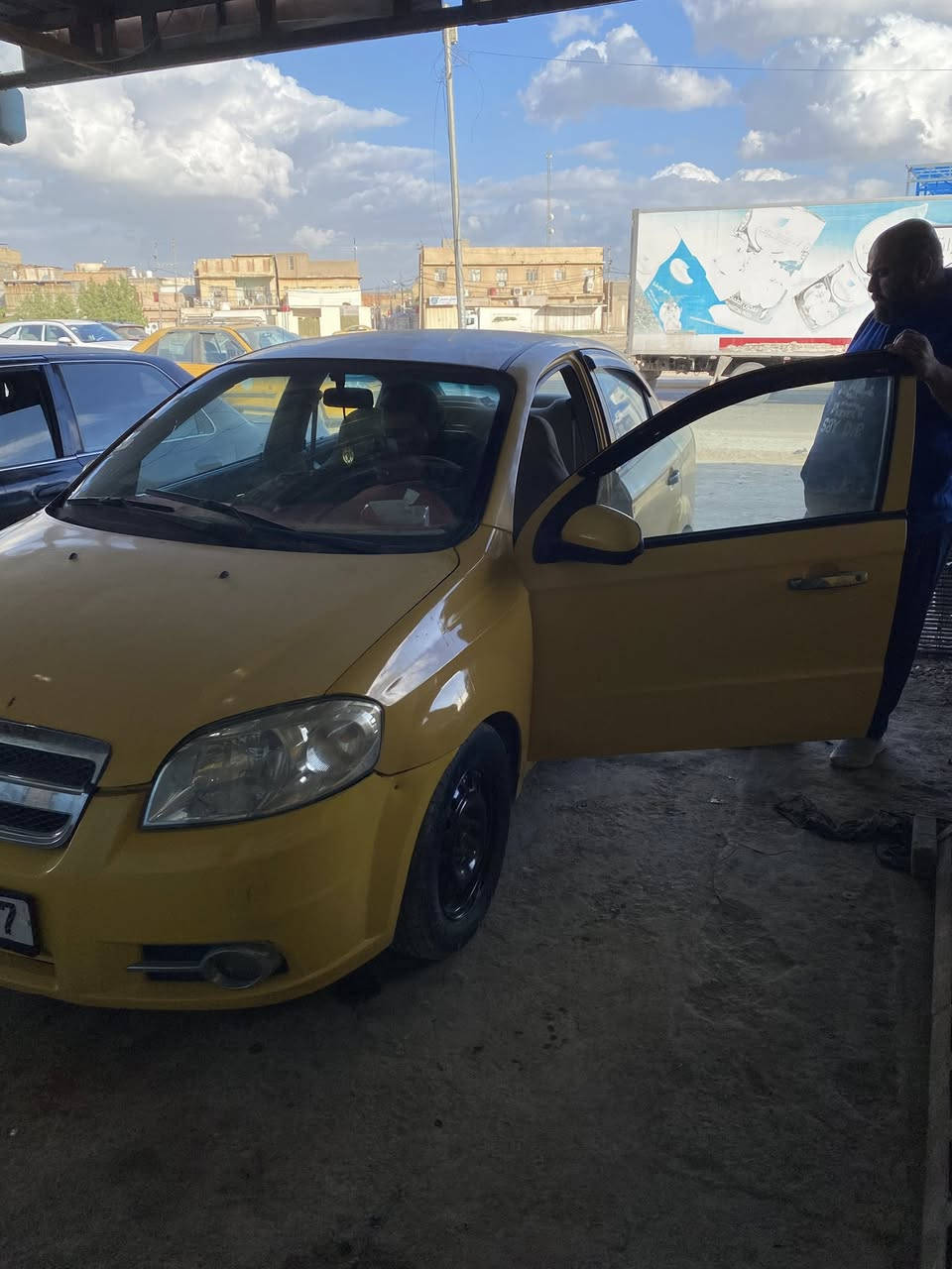 افيو موديل 11مفتوح اوتماتيك جاهزة تخم تاير حدادية باتري كير جديد السعر 50 مكان السماوة ***********
