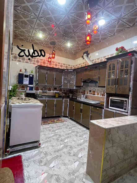 دار سكن ١٠٠م ركن وجهين طابقين طابو كونكريت الاول . غرفه استقبال مطبخ صاله صحيات  الثاني . ٣ غرف وصاله وصحيات
الفداء شارع ابو لبنان منطقه سكنيه التبليط بالباب السعر ١٣٠
***********
