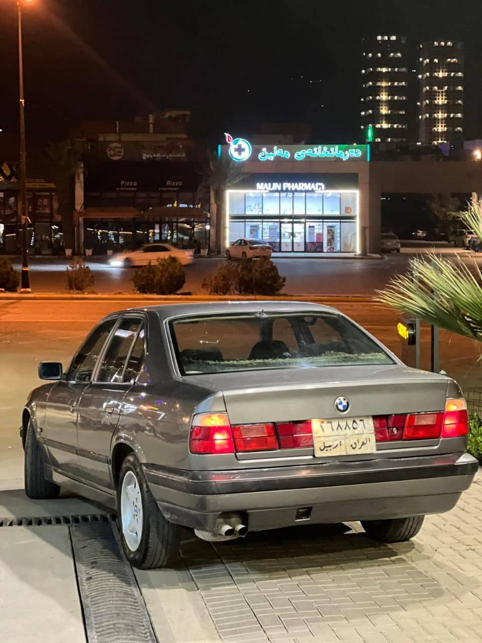 بەناوی خوای گەورە ......BMW 525i 1994
گێڕ ئتۆماتیک
ناوفۆڕ میگا
پێش پان لەیت ئاڵقە
کامل بۆیاخ لەسەر کاڵ بونەوە
بێ داعم بێ لێدراو
تەلەفونی شەریکە 
تەبرید لەسەر سویچ
ماڵەکە پاک ماوەتەوە خزمەت کراوە
8مانگەسەنەوی بەسەر چووە 
500هەزار خرامەی لەسەرە دوای مە عامەلە پارەکە ئەگێڕێتەوە
64 گەڵاو مەعامەلی برایانە ..... تەنیا فرۆشت
 
wahtsup ***********ڕەقەم السليمانية, العراق
