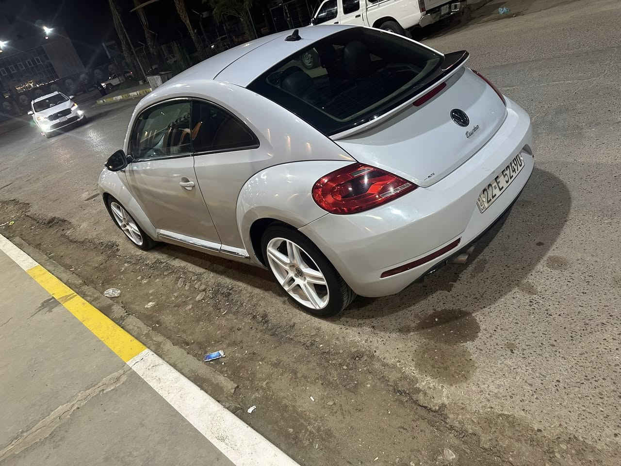 السلام عليكم بيتل 2017 بيها صبغ صفحة وبنيد للبيع او مراوس السعر 108 وبيها مجال مكاني بغداد الرقم *********** سيف
