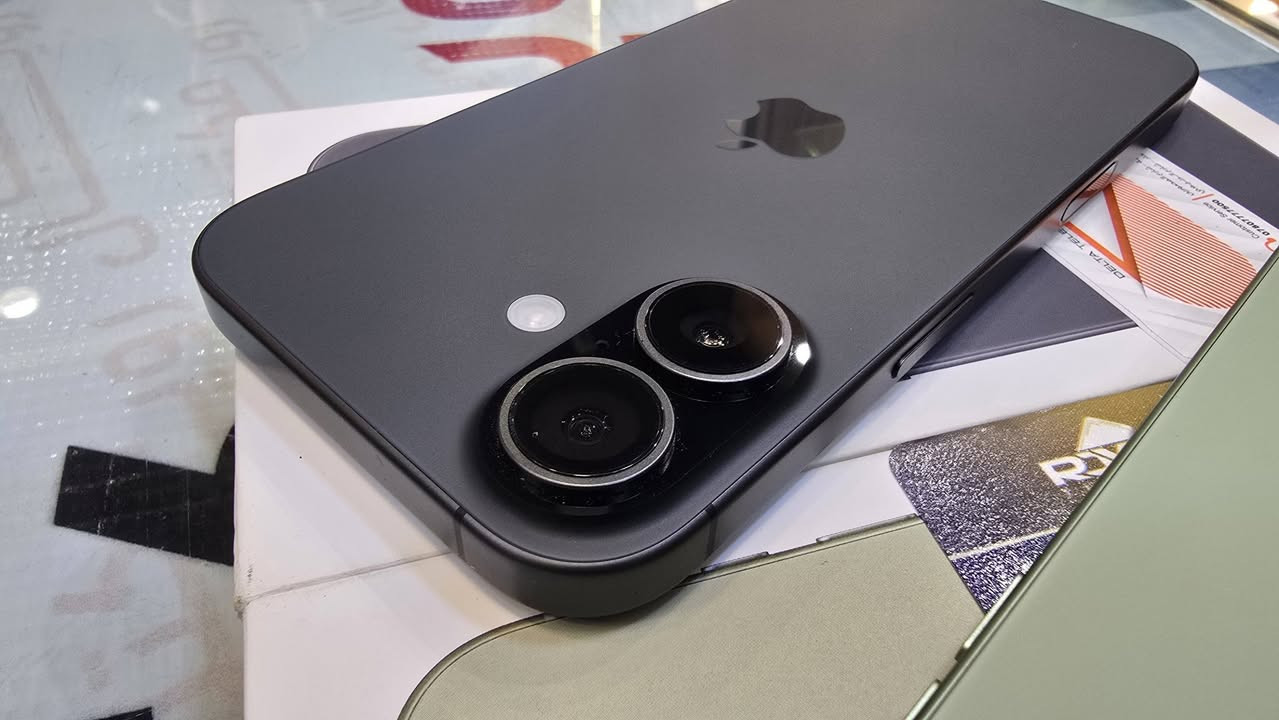 بيع شراء مراوس
17عادي ذاكره 256 خطين لون أخضر عدد دورات شحن 25

17عادي ذاكره 256 شريحه الكترونيه لون اسود عدد دورات شحن 26

ديوانيه شارع المصورين مكتب رويال للاتصالات قرب مصور سومر 
رقمي للاستفسار ***********
