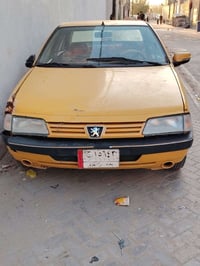 بيجو للبيع محور كير ومكينه كورلا 07713021980 مكاني بغداد مدينه الصدر