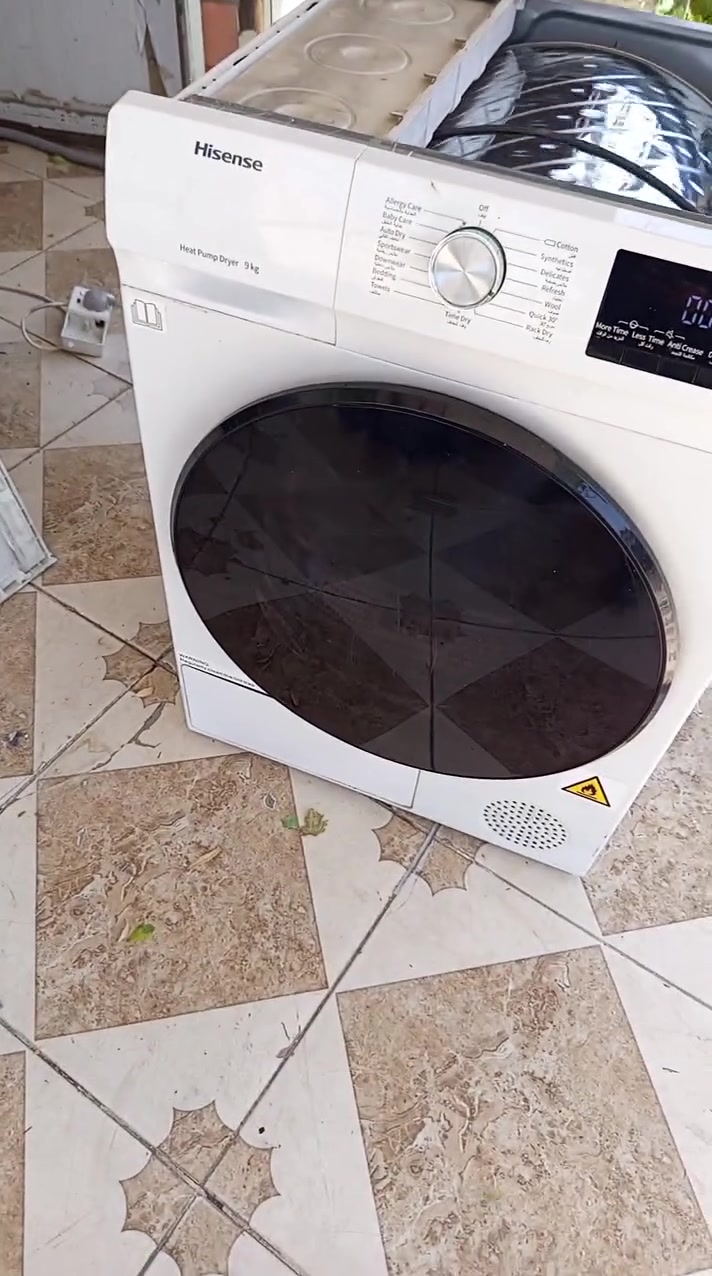 مجفف ..هايسنس..
تم تحوير واستبدال المنطومة الحرارية 
وبارخص كلفة من قبلنا ..
اربيل عنكا ا ..زانكو.
***********
***********

