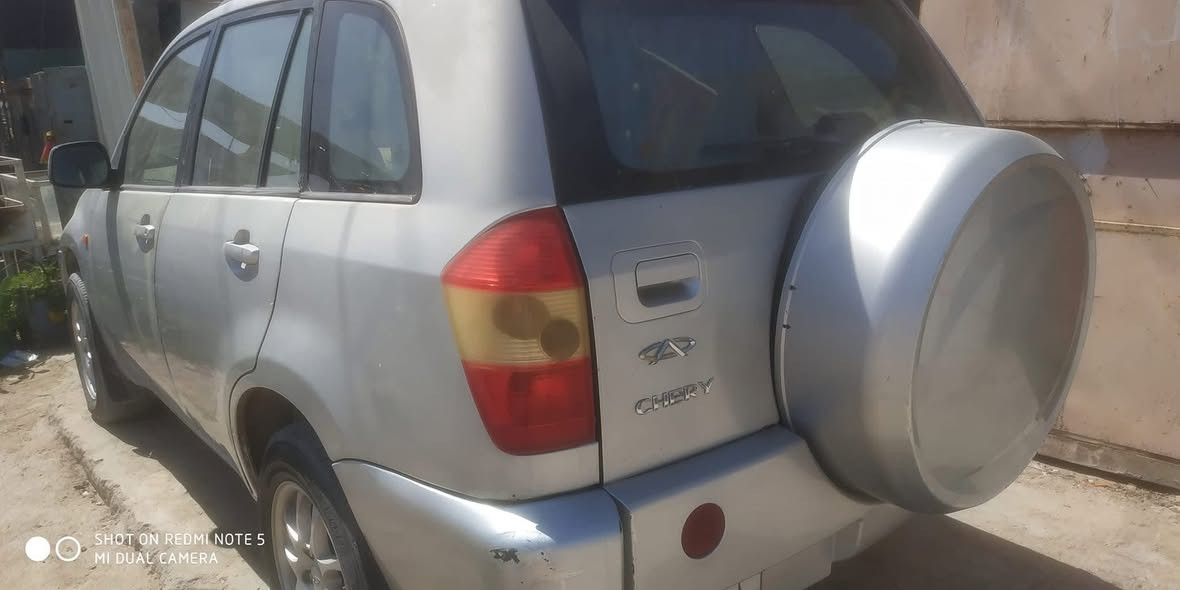 تيكو ٢٠١١  نضيفه جدا
اتوماتيك ميكانيكي 
مكانها النجف  
راعيها هم نجف سعرها ٤٨ ورقه 
***********
