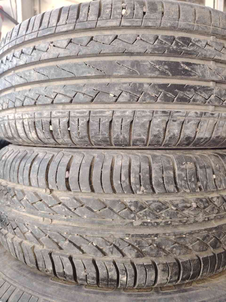 وجبة جديدة تايرات مستعملة واسعار مناسبة العنوان جنوب الموصل ناحية الگيارة الشارع العام قرب جامع الرمانة للاستفسار الاتصال على الرقم ***********
