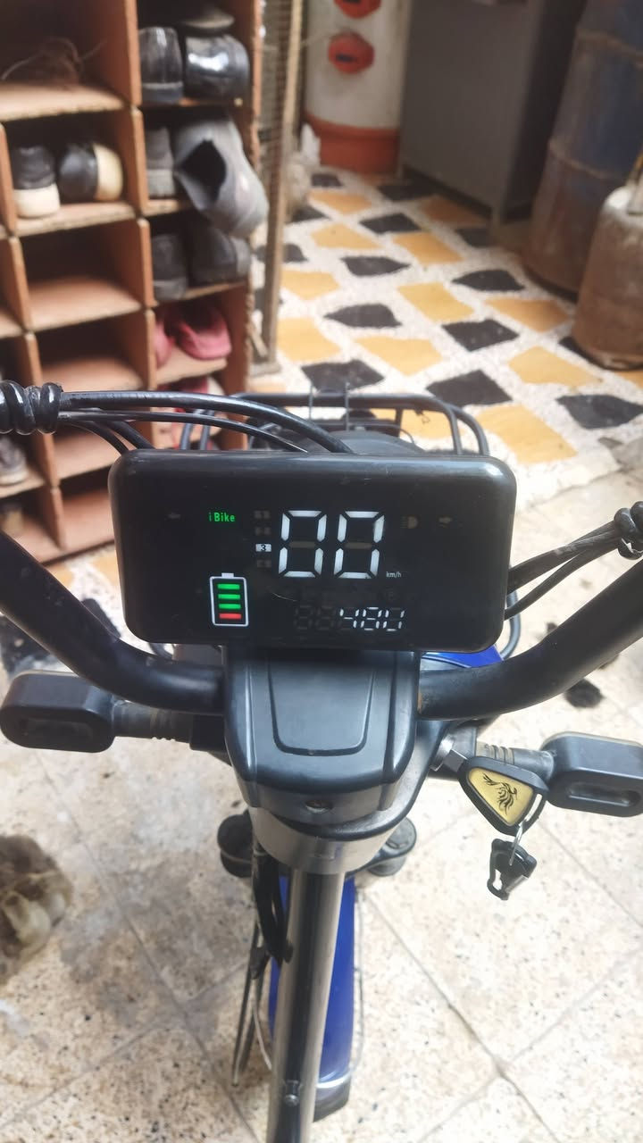اعادة النشر بسبب الوعود الكاذبة دراجة للبيع سعر 120 يحتاجلها تبديل باتري واحد بس والباقي كلو شغال شرط مكاني موصل ايسر***********
