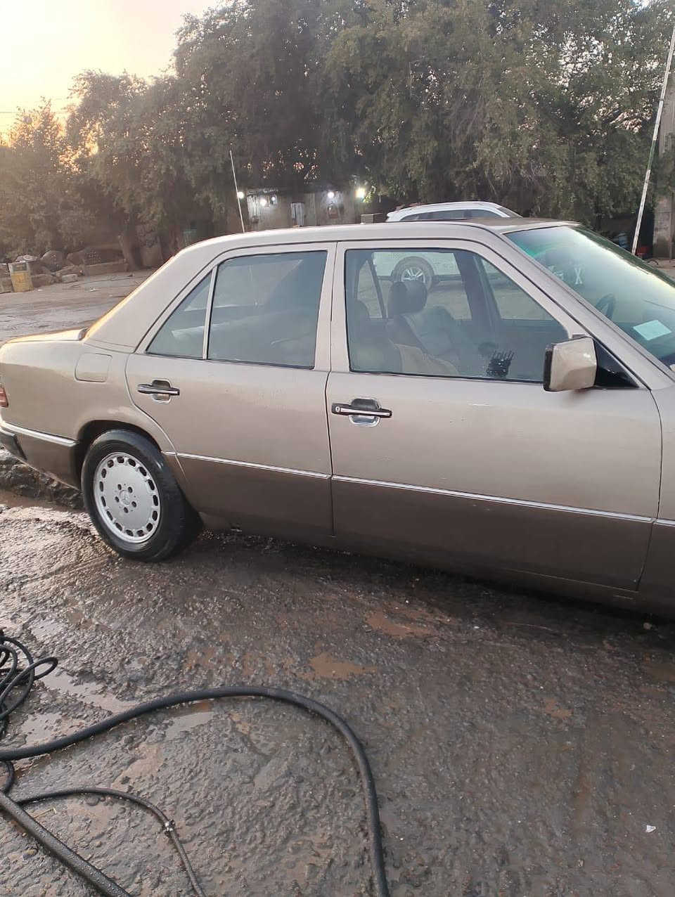 مارسدس دب موديل ١٩٨٦مكينه بطه ٢٥٠٠جديده صبغ عام للجماليه بدون ضربه حداديه جديده تخم تاير جديد غرفه جديده سياره تعمير جديد رقم بغداد مشروع وطني مداور ثاني يوم السعر ٤٩بيها مجال 
***********اتصال فقط 
مكان نجف
