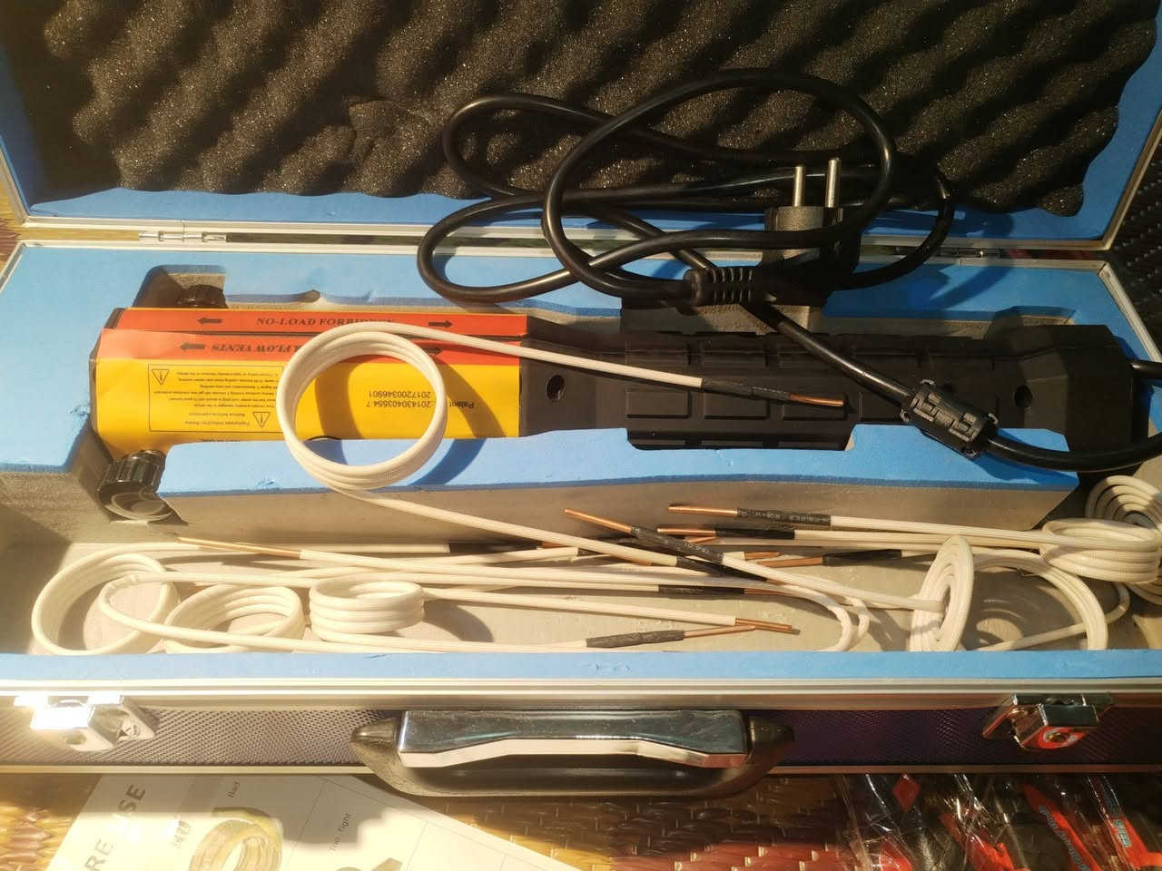 سلام عليكم طلع هاذ جهاز ماعرف اشون يشتغل خليته بلكهرباء ماجاي يحمه ابيع فحم انطو سعر وبيع اعلى سعرة


**إذا كنت صاحب هذا الإعلان وتريد حذفه لأي سبب، رجاءا أرسل رسالة إلى الدعم الفني**