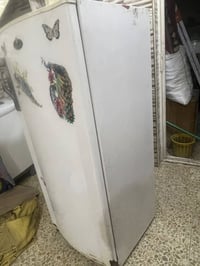 ثلاجه كريازي نضيفه تجميد يخبل 100 بيها مجال 07867068393 مكان شارع المط...