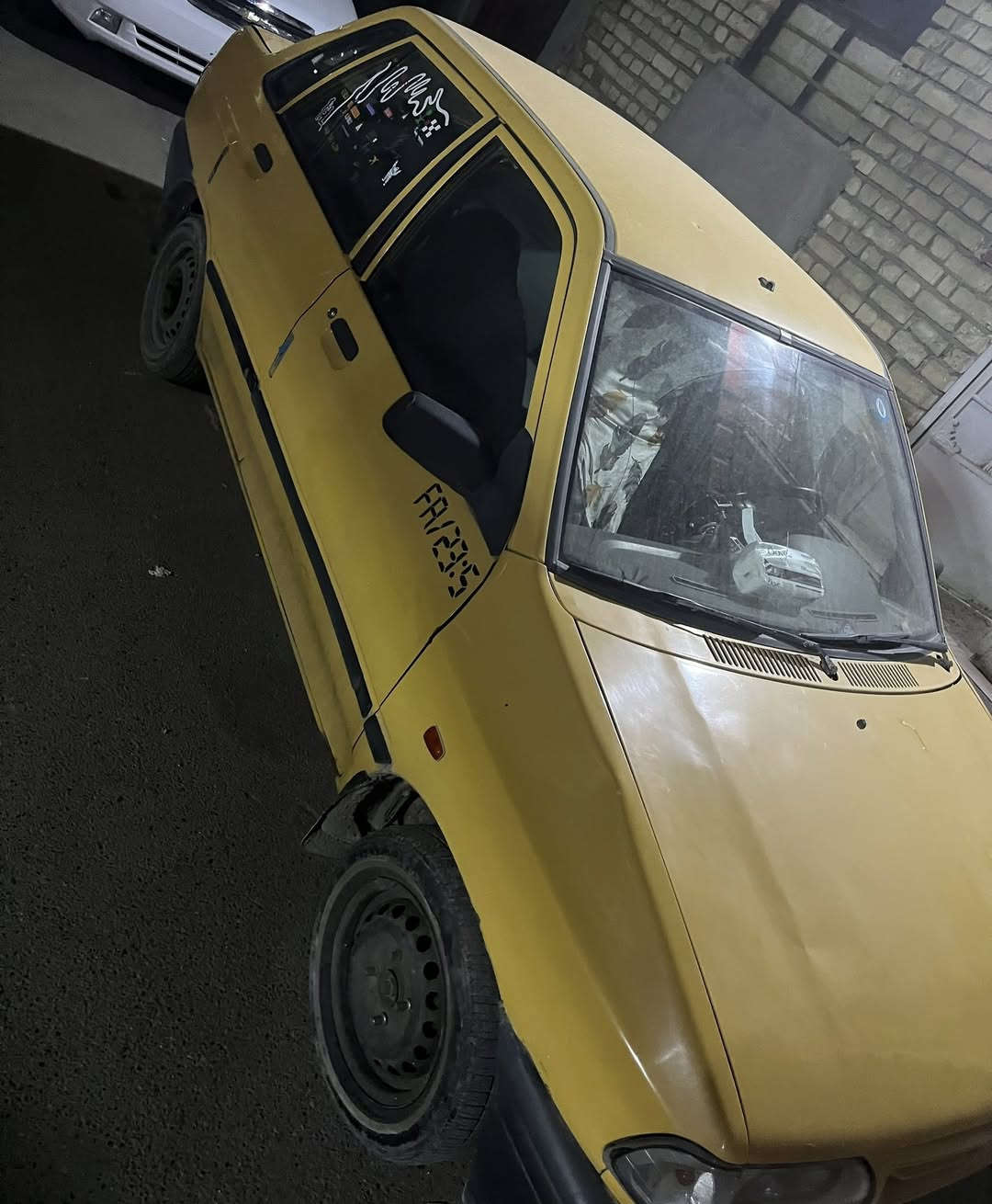 السلام عليكم
سايبا للبيع فقط 2012
سنوية 2027/3
رقم بغداد
رقم جديد 
باسمي 
شاشة اندرويد 
تبريد شغال
مكينه كير زينات
حداديه نص عمر 
سعره 32 
بيه مجال حك الجية فقط
مكاني بغداد مدينة الصدر
هاتف ***********
