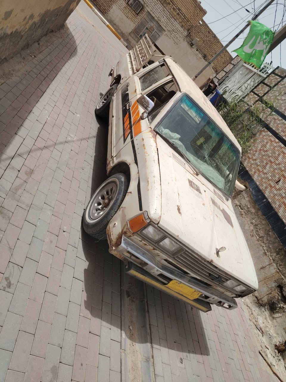 السلام عليكم اخوان بيكم حمل  موديل 85 سياره كفاله مكينه وكير واكسن وشاصي راعيها متوفي   سياره جاهزه من كل شيء سعر 16 ورقه عنوان ناصريه ***********

