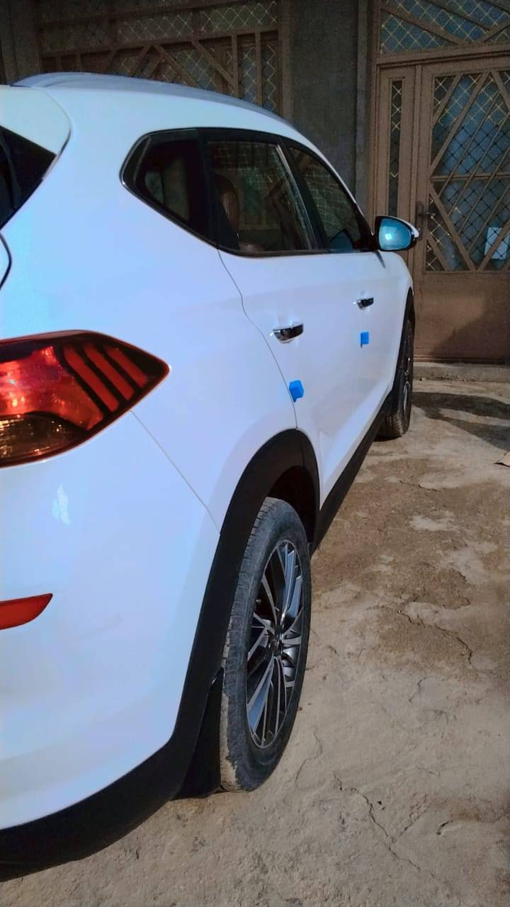 السلام عليكم

للبيع توسان 2020 خليجي مكفوله كفاله عامه من كلشي 

فول ماعدا الفتحه 

رقم بغداد بإسمي 
سنويه لحد 2030
مكان كربلاء 

السياره بسمي

شاشة كبيرة

كاميرا خلفية

يدات نيكل

مري شفط مع اشاير

لد نهاري

تحكم ستيرن

تشغيل عن بعد

كشنات جلد

ثلاث وضعيات قيادة

شركة الكاصد 

تبريد قطعتين 

مكينة 2000

ماشية 90 الف كم قابل للزيادة

 السعر  للاتصال.  ***********
