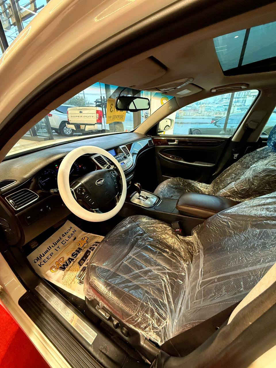 السلام عليكم
هونداي جينيسس 2013 رقم اربيل
بأسمي تحويل مباشر 
مجدد كلشي هزة وسنوية كله جديد 
السيارة خليجي 
فول مواصفات
حجم المكينة : 6 سلندر
السيارة جاهزة 
-بصمة 
-فتحة 
كشنات حضن كهربائي (2) 
-اشاير مري +3 قطع تبريد 
-ستيرن كهرباء +خزن ميموري  
-شاشة +كامرة + حساسات كلة ( بلاد) 
الطخم جديد
تايرات جديد
بيها قطعتين ونص وبارد شبر واحد يم الدبل الامامي
فقط فقط لا غير 
مكان السياره : الموصل و برطلة 
السعر :  125 ورقة وبيها مجال 
للاستفسار :
***********
***********
