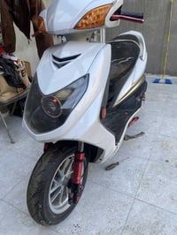 دراجة نارية • مع قطع • جي ام اس