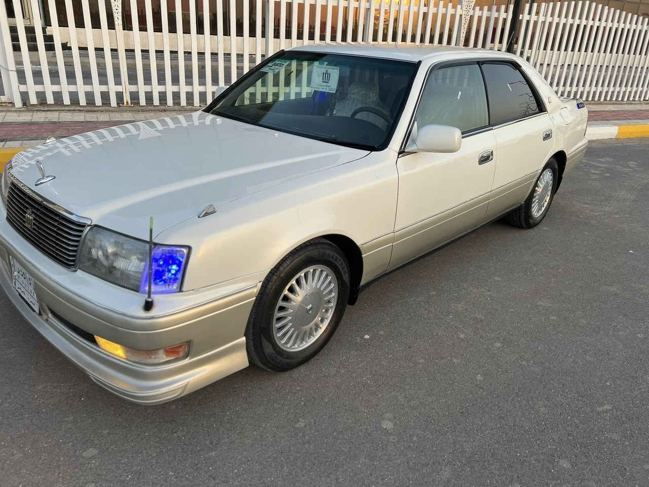 سلام عليكم سياره راس الثور كراون مديل 99السياره  فول عده الفتحه شاشه جنجر خلفي  مكفوله كصه وضربه ونقل جثه والعيب الشرعي السياره تخم تاير جديد حداده جديده  علمن انه السياره بيه صبغ 3قطع فقد  كير ومحرك 3000/VVT-i تبريد ثلج  كهربايات جديده سنويه جديده لل2028  تحويل مباشر مكان السياره ذي قار السعر 98وبيه مجال الرقم للستفسار ***********
