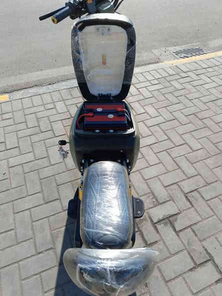 سلام عليكم شباب
ار 9 موديل 26 كفاله عامه 
حجم بطاريات 32 امبير 
عدد بطاريات 5 كهربائيات 
كله شغاله واحله من صور 
مكاني القبله شارع المدارس 
سعر 550 وبيه مجال 
***********
