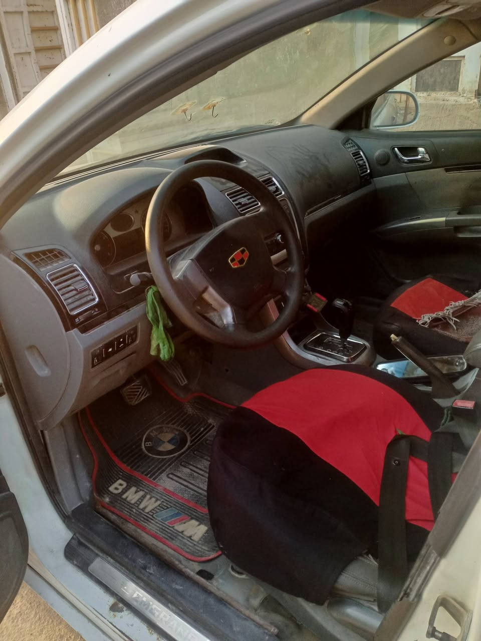 ا
لسلام عليكم سيارة شيري ام كراند مكفولة رقم ذيقار باسمي 50وبيهة مجال رقم هاتف+واتساب  ***********
