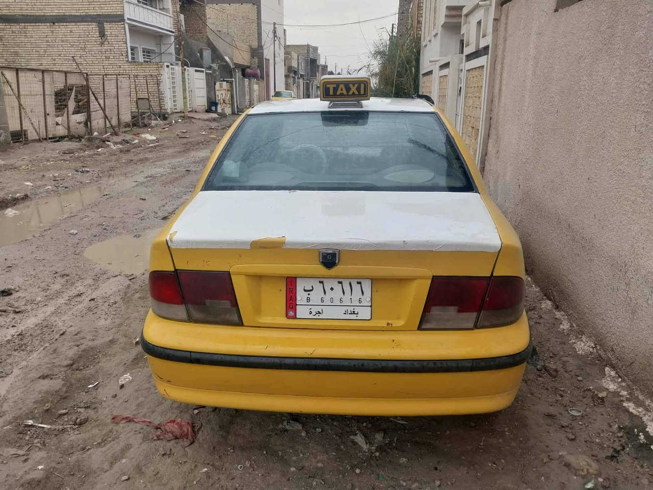 سمند 2012 للبيع
نظيفة ومحافظة
رقم بغداد ألماني
تبريد ممتاز
مكينة وجير جديد 
 جام لغ صبغ بسيط .. سعر ٣٠ورقة  
مكان بغداد ***********
