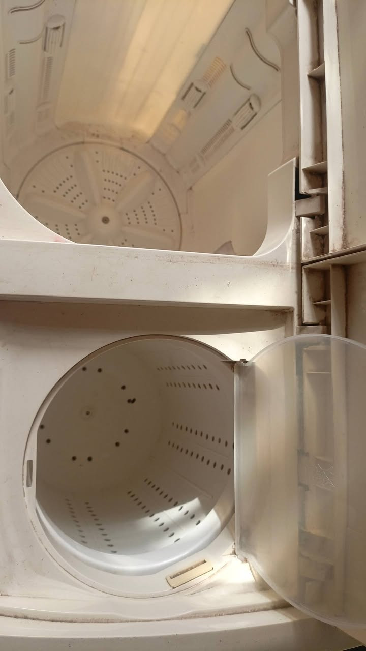 غساله حجم وسط شغاله كولشي مابيه بس باب التجفيف من اتخلي ايدك عليه اظغطه يشتغل اتوخرهه يوكف يمكن الخيط مال باب فالت سعر 50


**إذا كنت صاحب هذا الإعلان وتريد حذفه لأي سبب، رجاءا أرسل رسالة إلى الدعم الفني**