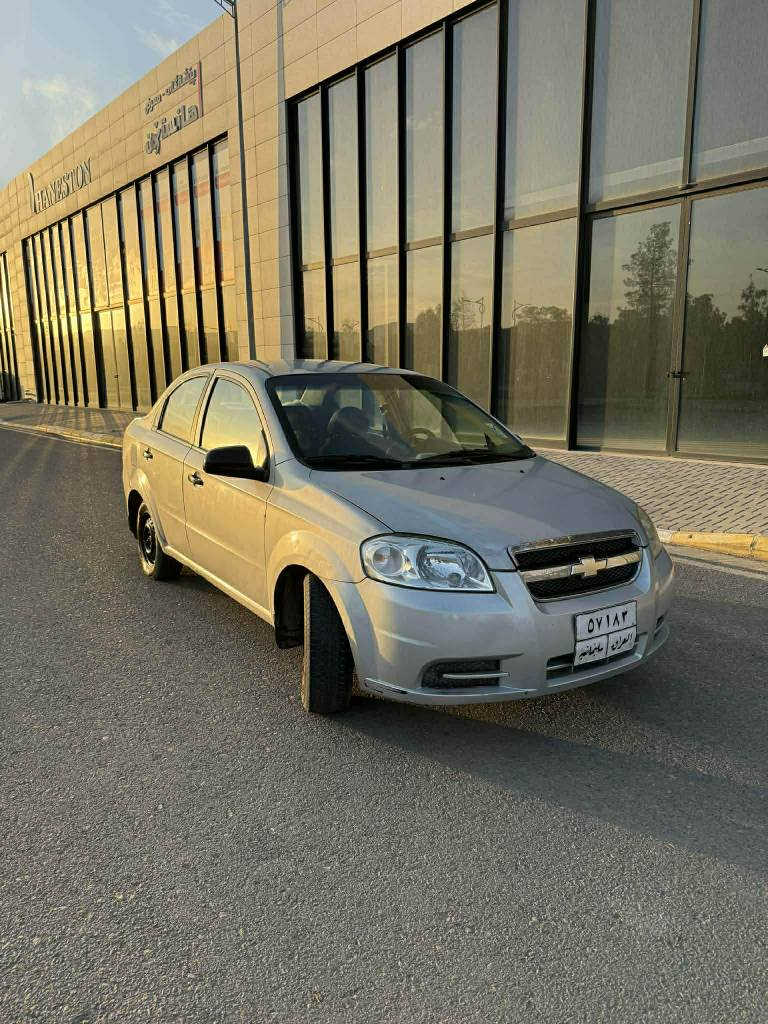 ئەفیو ۲٠٠۸ نموونە لە جوانی 
تەقەو رەقە گێر مەکینە بەشەرت 
رەنگی سلفەر بەبێ کاڵبوونەوە 
مەکینە گەورەی مەرغوب گێڕ عادیە سەر چەمەڵخی  دوایسەکن کە لە وێنەکە دیارە پەڵەیکی بۆیاخە 
لەگەڵ دەرگای دوای سەکن گۆراوە بە بیلادی سەنەوی بەسەر چووەتەحویلی بەشەرت
رەقەم سلێمانیە
$٥٤ وەرەقە ومەجالیشی تیایە
*********** السليمانية, العراق
