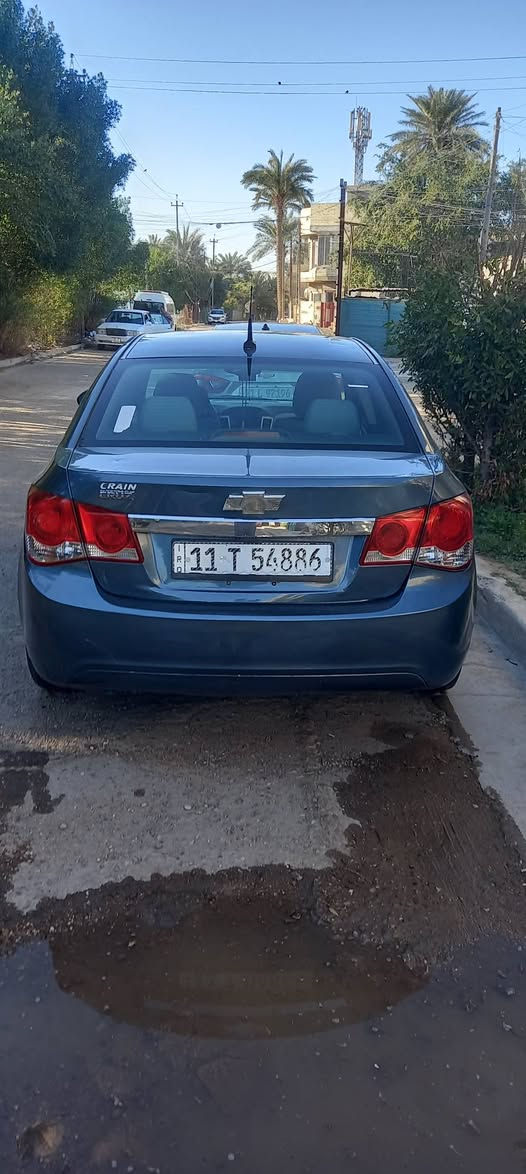 السلام عليكم
شوفر كروز 2012 LT  وارد امريكي 
رقم بغداد انكليزي سنوية باسمي تحويل مباشر
هزة شهر 11 تنتهي
محرك 1400تيربو مكفول ابلادي ما مفتوح 
كير اوتماتيك مكفول
كهربائيات بلادي بدون اي جطلات 
صدرت امامي خلفي جديد
تبريد+تدفئة 
حساسات تايرات 
غرفة الداخلية ملكية
شاشة تسلا
كاميرا امامية وخلفية 
تحكم جهتين ستيرن 
مثبت سرعة
مانع انزلاق
بلوجكترات زنون 
جنطة بصمة 
-----
وارد أمريكي ( هلال الجاملغ الخلفي جهة السائق )
بالعراق ( حافة الجاملغ الامامي جهة السائق)
××ملاحظة السيارة بيه قطع صبغ ابيع احزام  و عندي الصور و فيديو قبل ما إصبع القطع ××
(السيارة مكفولة من الشواصي ولغود والتكم من الدعامية للدعامية أي مكان يعجبك تفحص سونار اني حاضر )
السيارة جاهزة من كلشي 
السعر / 78 $ ورقة 
العنوان بغداد - حي العامل
***********
