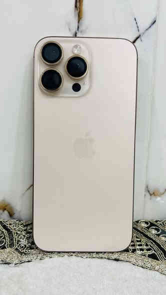 للبيع 
16 برو ماكس ذاكره 256 
بطاريه 96 
داخل ضمان الحد شهر ال1 
جهاز نظيف كلش 
سعره 1400  عنواني بغداد تقاطع النهروان 
***********
