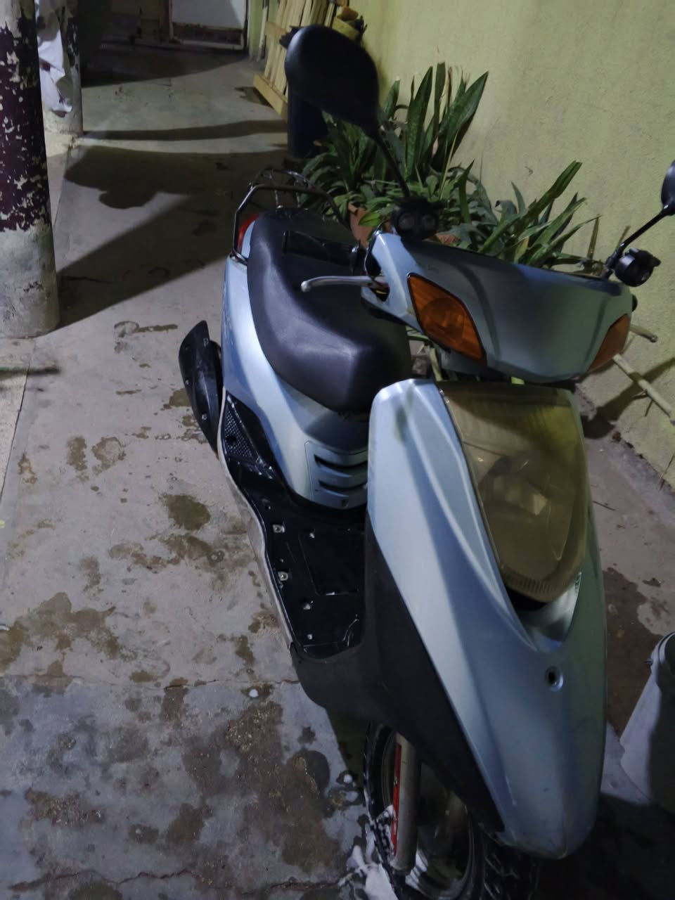 دراجة بريز للبيع مكينة مكفولة دراجة نضيفة كلش الكفرات مختمة بلادية السعر 450 وبيه مجال حك الجية واليجي بي خير ويتدلل عنواني بغداد الجديدة قرب مطعم ديوان الدرويش الرقم *********** للبيع او مراوس ب دراجة ماكس عدلة أو منغولي
