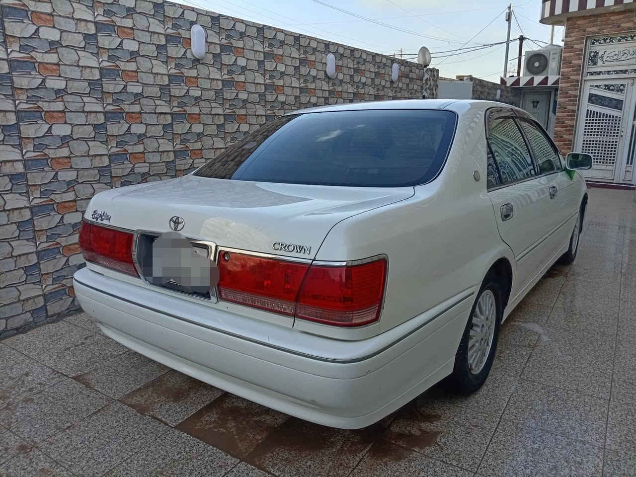 آلَسِلَآمً عٌلَيَکْمً وٌرحًمًةّ آلَلَهّ وٌبًرکْآتٌةّ 
ملكه ادوات حاويه
كفاله عامه عراق ويابان
كفاله من الكص والضربه والصبغ شرط
السياره جاهزه ما ناقصه برغي
متوم شمالي الدولي شرط اصلي
موديل 2003 اصل - كشنات كهرباء - كرستال اصل - تبريد + تدفئه - مضخمات صوت - محرك D4 الصغير يشك الكاع - ستيرن كهرباء. 
للاستفسار ***********
العنوان ناصريه 
السعــــــــــــر 50
