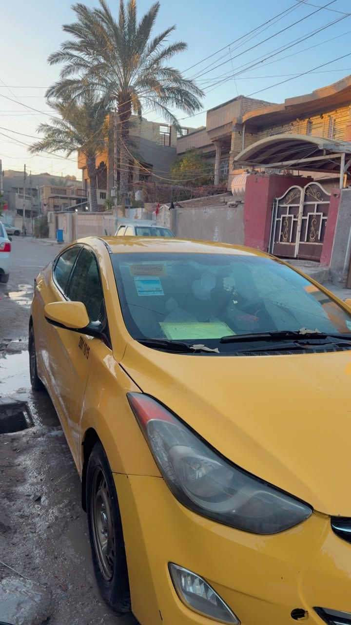 السلام عليكم

للبيع النترا ٢٠١٢

ليبل واحد ما عده البنيد  بدون اي دواخل او غيرها 

مكينه خير من الله 

كير خير من الله 

تخم تاير جديد صاله يوم واحد 

داخل اسود 

سياره مال جني صارلها ٤ سنوات عندي. ع ايدي متعب الياخذها 

مكان السياره الشعب شارع الصحه 

رقم التواصل ***********
