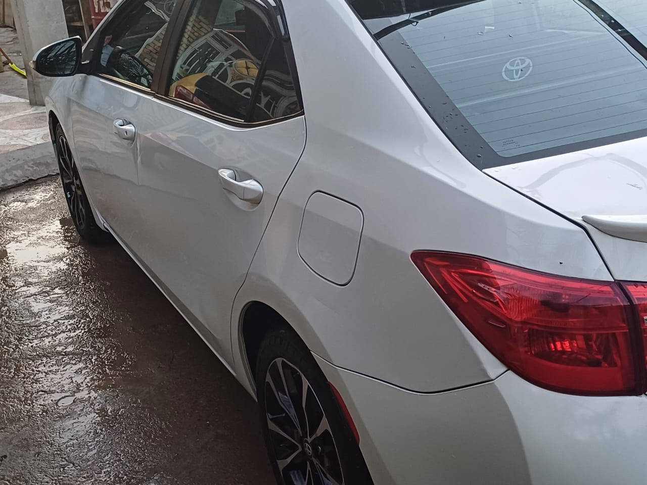 السلام عليكم كورلا 2019 se ماشية 65 كير محرك تبريد تدفئة كله عل وضع الشركة كفالة تخم تاير  الحادث والسونار مرفق بالمنشور السعر 158 وبيها مجال العنوان ديالى تقاطع الوجيهية للاستفسار الاتصال على الرقم التالي*********** 
ملاحضة✔️: مكلف بالنشر
