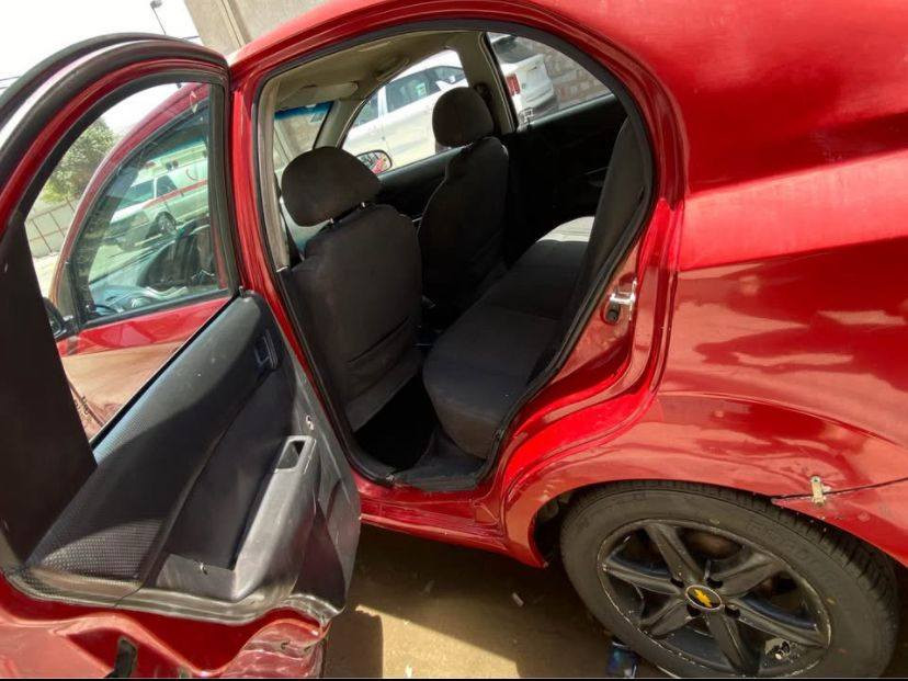 السلام عليكم افيو كير عادي موديل٢٠٠٨  باسمي رقمي دولي مكان السياره شارع فلسطين وهذا رقمي *********** رايدها ب ٣٥ رقمها ديالى
