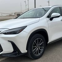 للبيع لـكـزس NX 350h وارد امريكي موديل 2024 هايبرد اقتصادي حادثها خلفي...