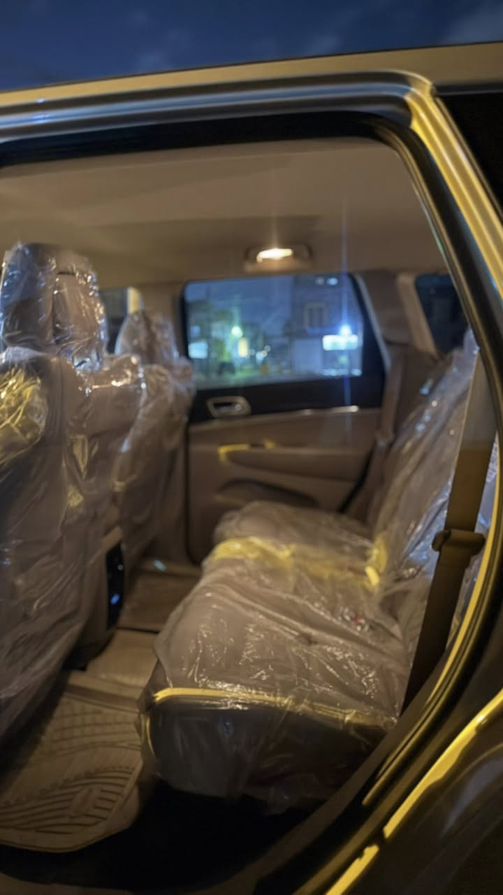 السلام عليكم جيب شيروكي لمتد فور ويل فول مواصفات 6 سلندر 3600 حادثه فقط جاملغ و بارد بالنيد كد شبرين السياره ماشيه 96 الف كيلو السياره نضيفه كلش و لون مميز السياره على وضع الشركه الكشنات ما بيهن و لا زلغه السعر 200 و بيه مجال رقم بغداد مكان السياره كربلاء للأستفسار ***********
