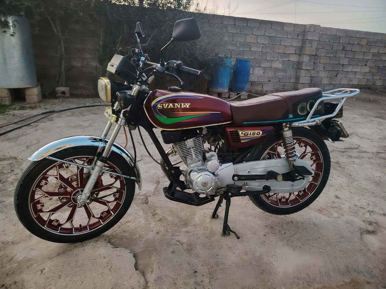 السلام عليكم 
ماطور سيفان2024 منفيس بصمه محرك ما مفتوح وزن ثقيل ماطور جاهز ال سعر 650وبي مجال مكان الشرقاط الايسر قريه عويجيله ***********
