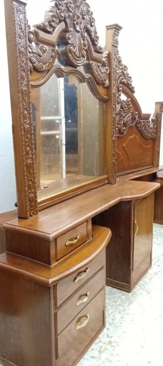 السلام عليكم غرفه اخشاب صاج درجة اولى ٥٧٥ الف بلاش
للبيع غرفة اخشاب صاج بالكامل متكونه من كنتور ابو ٦ وملحق غرفة صاج بالكامل داخل وخارج وظهر غرفه ثكيله درجة اولى كاملة وجاهزة من جميع محتوياتها من الصبغ والتلميع يدات سويجات قفاله كله بالجديد نظيفه كلش داخل وخارج يعني متصرف عليها ولا الف تستلمها جاهزة السعر ٥٧٥ الف وتسوى اكثر #متوفر توصيل بكروة الباب بيتك سارع بالحجز مراسلة الصفحه


**إذا كنت صاحب هذا الإعلان وتريد حذفه لأي سبب، رجاءا أرسل رسالة إلى الدعم الفني**