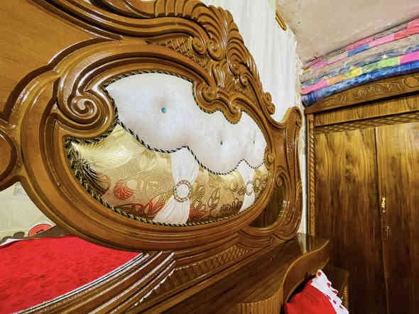 غرفه عراقيه تسكام نظيفه كلش البيع سعر 900 مو شراي لاتتصل رجآ ***********
