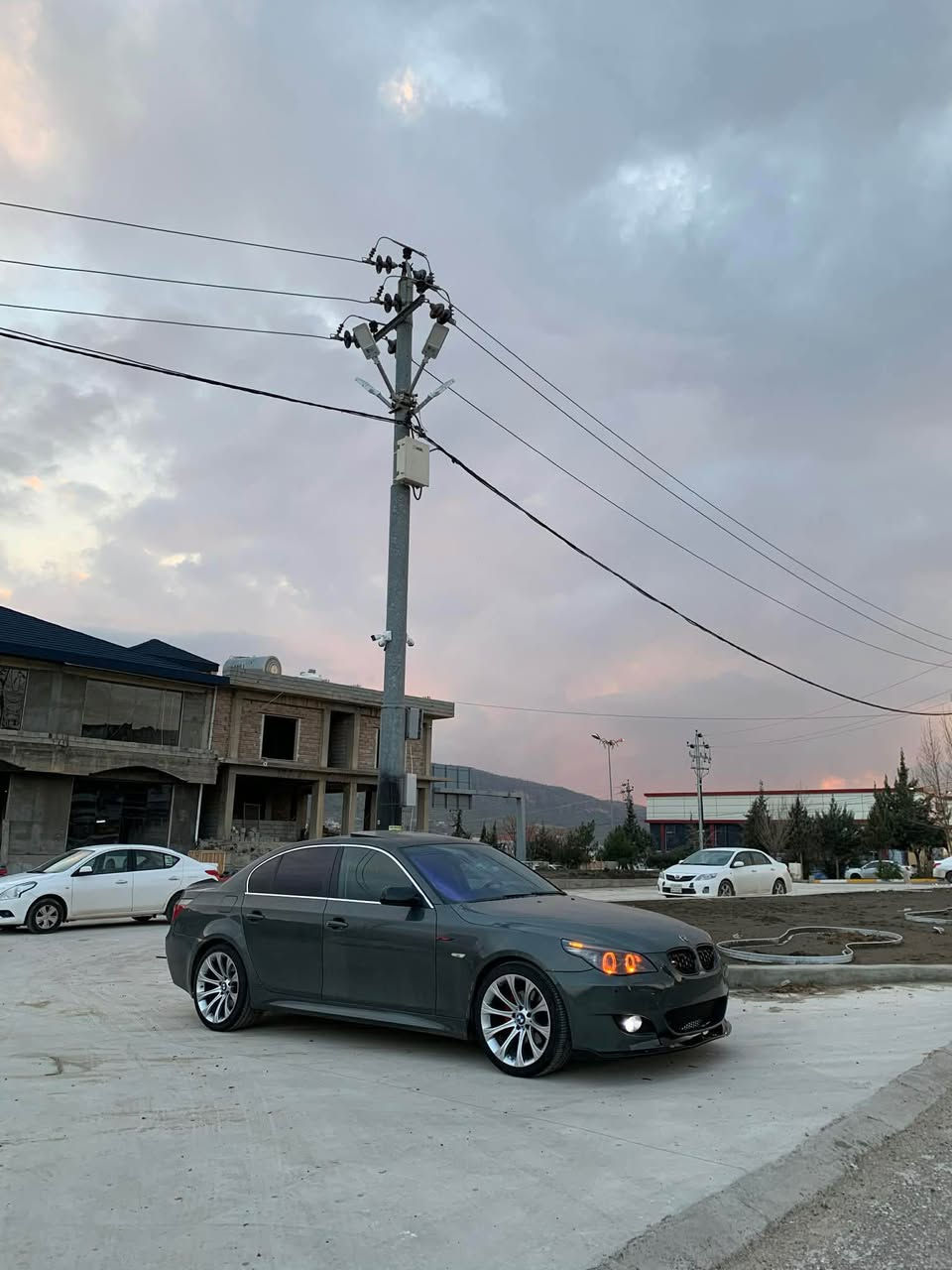 بةناوي خواي گةورةو ميهرةبان بييم جاوبرؤ مةكينة مةكينة سپي ين ٥٢ ٥٣٠نوزن كورت ٢٠٠٧ مةنةفيستة سيارةكة ماشالاي لةدةوي سيارةكة لةهةموشتي كامل كامل كراوة يم لوك لوكة سيارةكة يي محرةزو شت نية هةموگياني بةشةرت سلايت كوشين جلد هيتةر كارةبايي فوريمكا ناوي سفرة مشالاي دةوي لةقوةتي خوي بيزارة زور زور بةقوتة تاويلي ينفايفي بو بةستراوة كامل جوانكارية سيارةكةكوشين ساردو گةرم هيتةر لايت ئةلقة  سبوخ سةقفو حيزام  بي ليدان موسو براوةي بةشةرت جةكوجي نية سيارةكة وةسفي ناكري تا نيتة ديار ماشالاي دةوي سيارةكة لوكة هةمو گياني بةشةرت گيرومةكينة تةقةو رةقةي نية سيارةكة جركةي تيدانية  سيارةكة سحري ٧٥ كةمي مجال مشتةري ني بيزارم مةكة  لةگةريزم أربيل, العراق


**إذا كنت صاحب هذا الإعلان وتريد حذفه لأي سبب، رجاءا أرسل رسالة إلى الدعم الفني**