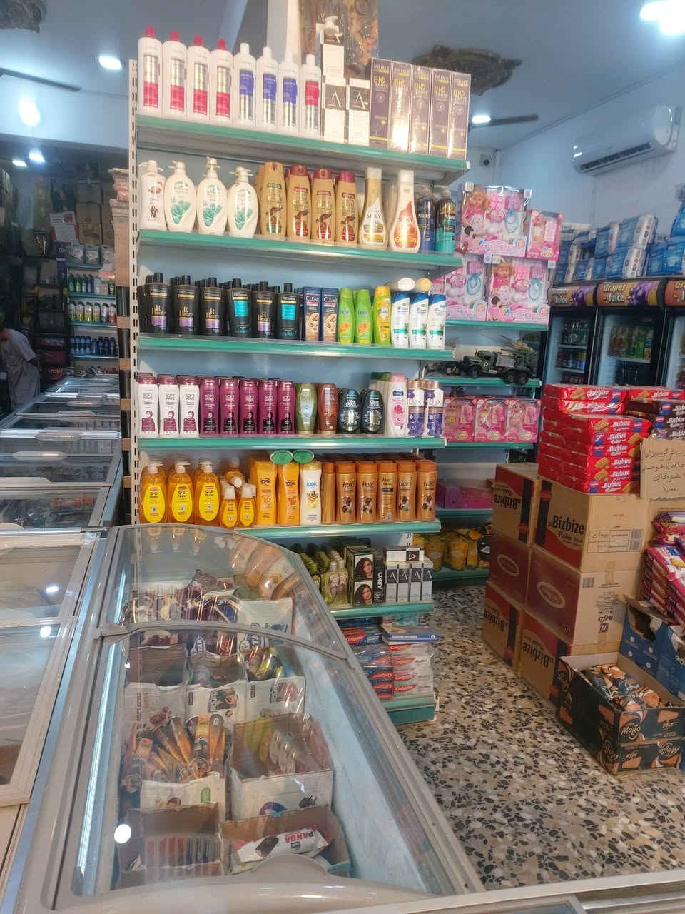 سلام عليكم ماركت للبيع منطقة للحسينية الراشديه مدخل الحمل تحتوي على مولد كاتم ٦٠ كيفي وعارضات سيت كامل جديد اربع مجمدات بطحي كبيرة عارضة كرزات وكوز متك وتحتوي على سستم كاميرات ١٦ كاميرا سبالت عدد ٢ ومبردة كبيرة وغيرها من المواد والأجهزة المساحة ١٣٠ متر للاستفسار الاتصال على هاذا الرقم ***********
***********
غير متواجد على الفيس بوك
