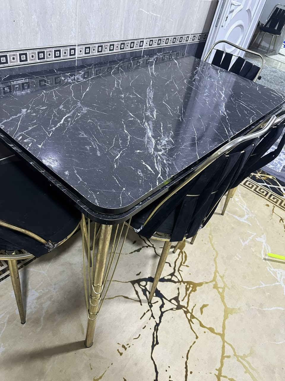 � للبيع ميز تركي ويا ٥ كراسي
نظيف ومرتب، الاستخدام خفيف
الكراسي بيها لحيم بسيط فقط
💵 السعر: ١٧٠ ألف بي مجال بسيط
📍 الموقع: كركوك / اسرى / خلف جامع العدل


**إذا كنت صاحب هذا الإعلان وتريد حذفه لأي سبب، رجاءا أرسل رسالة إلى الدعم الفني**