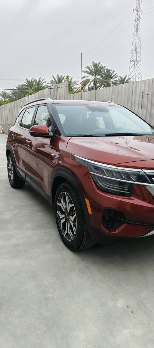 سيلتوز للبيع
مواصفات 1/1
مكينة 2000دوش
***********
السعر 152 وبيها مجال بسيط
