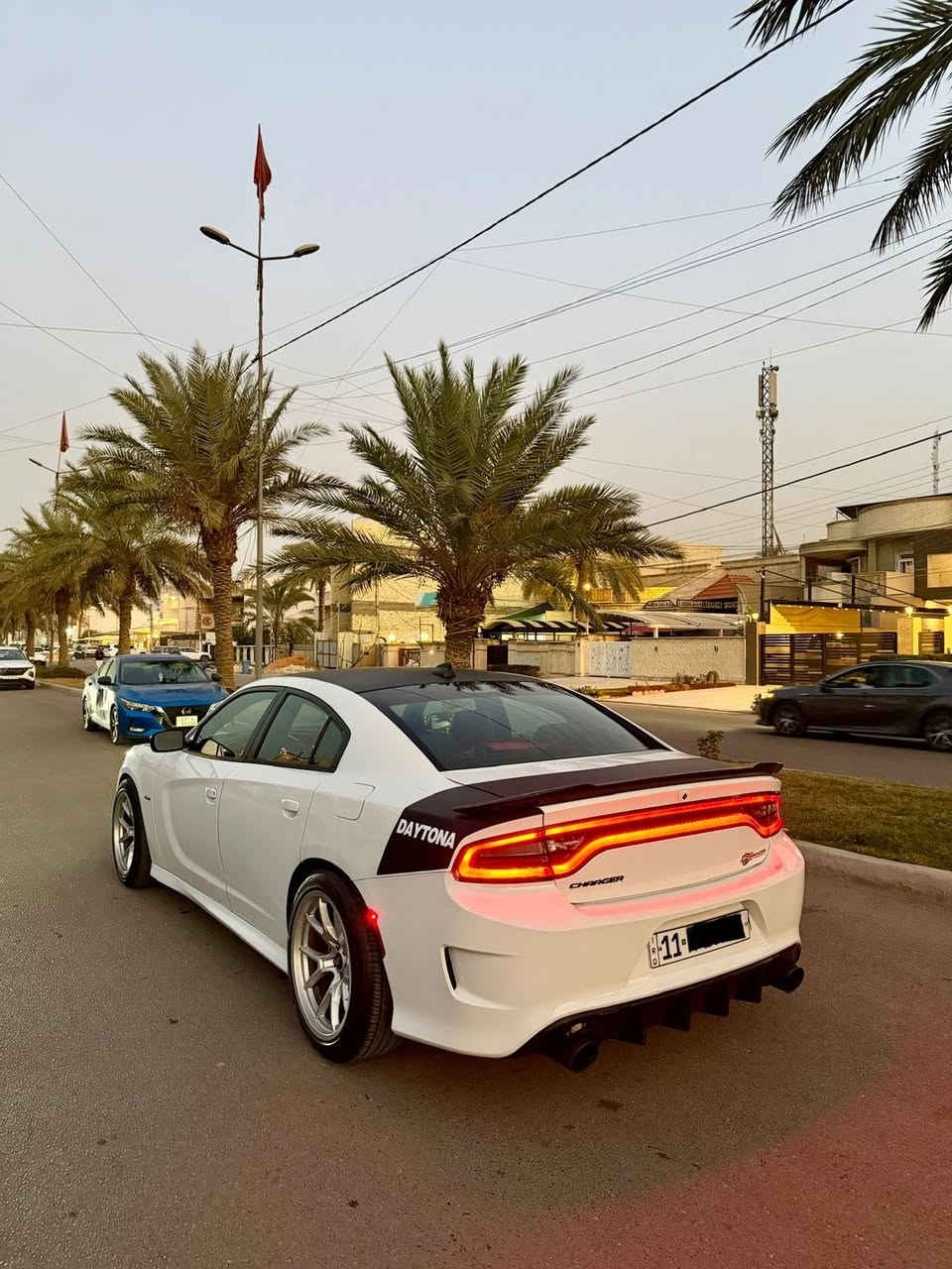 جارجر 2016 
ارتي محرك 5700💪🏻
موصفات الارتي المعروفه 
سياره جاهزه للخير ماتصرف عليه دينار 
حادث جاملغ وبنيد 
مكان السياره بغداد السيديه 
السعر 179
***********
