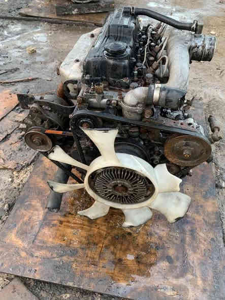 للبيع السعر ٤٠٠الف مكان المحموديه الهاتف *********** /***********
