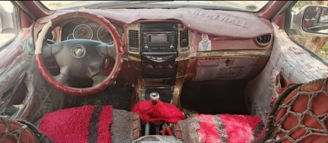 سلام عليكم بيكم فتون موديل 2013 سياره نظيفه وجاهزه من كلشي مكينه وكير وحداديه والباقي شوف العين السعر. 45 وبيه. مجال
رقم. الهاتف. 
اثير. : ***********
اسيا:   ***********
