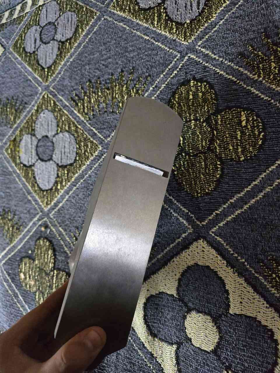 السلام عليكم بلونيه للبيع ماكاني كربلاء متواجد خاص ورقم هاتف ***********
