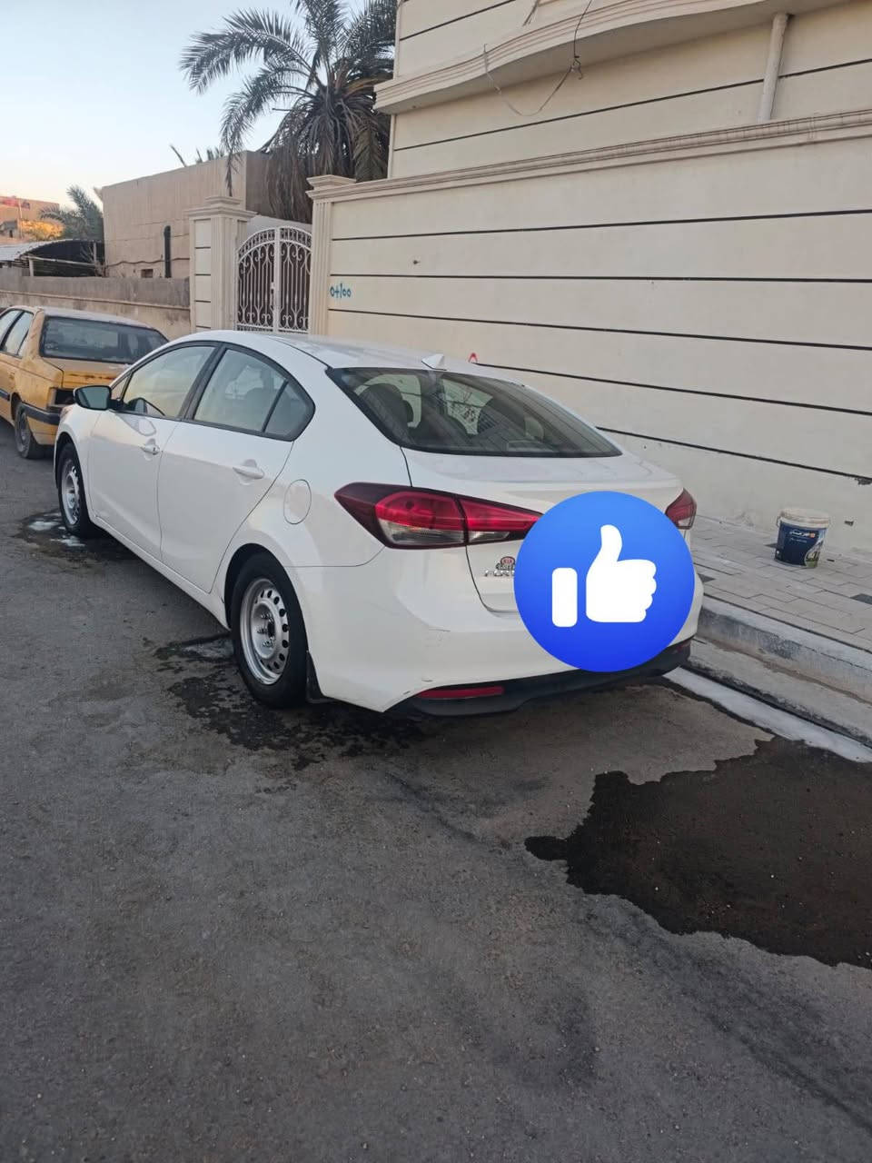 نوع السيارة: كيا فورتي
موديل:  ٢٠١٨
نوع الضرر: كفالة عامة
لوحة التسجيل:   البصرة باسمي شخصيا 
مكان السيارة: البصرة  
معلومات أكثر عن السعر والتفاصيل اتصل على الرقم ***********
اعتذر عن الرد على التعليقات او الماسنجر .
