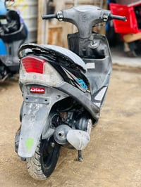 ماكس عدله للبيع دراجه بحالت المعرض طالعه قبل شهر كفاله من الهوه لبتاير...