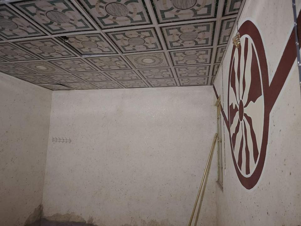 السلام عليكم بيت للبيع طابو زراعي مساحه 90 متر طابقين بدايه شارع شيوخ قرب سكله زمن  بيت طابقين الاستفسار اكثر اتصل ع رقم ***********1
